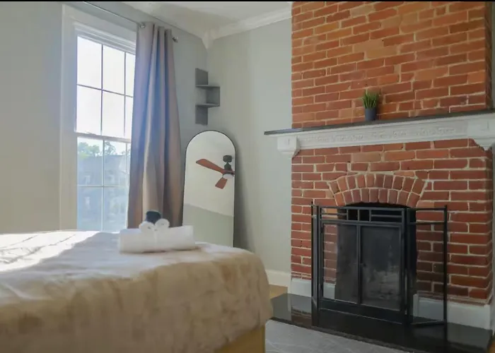 Holiday home Spacious Downtown - Children's Hospital, Pets