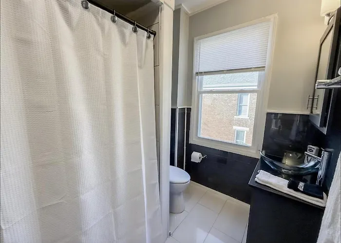 Holiday home Spacious Downtown - Children's Hospital, Pets *