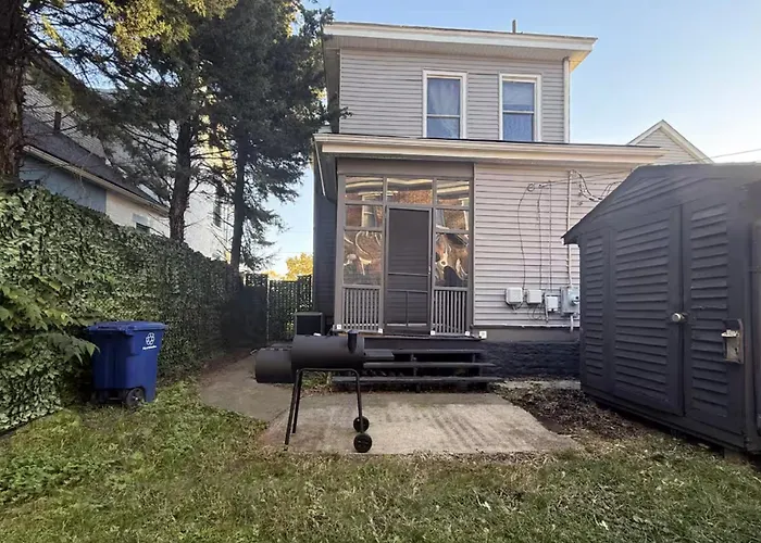 Spacious Downtown - Children's Hospital, Pets Holiday home *